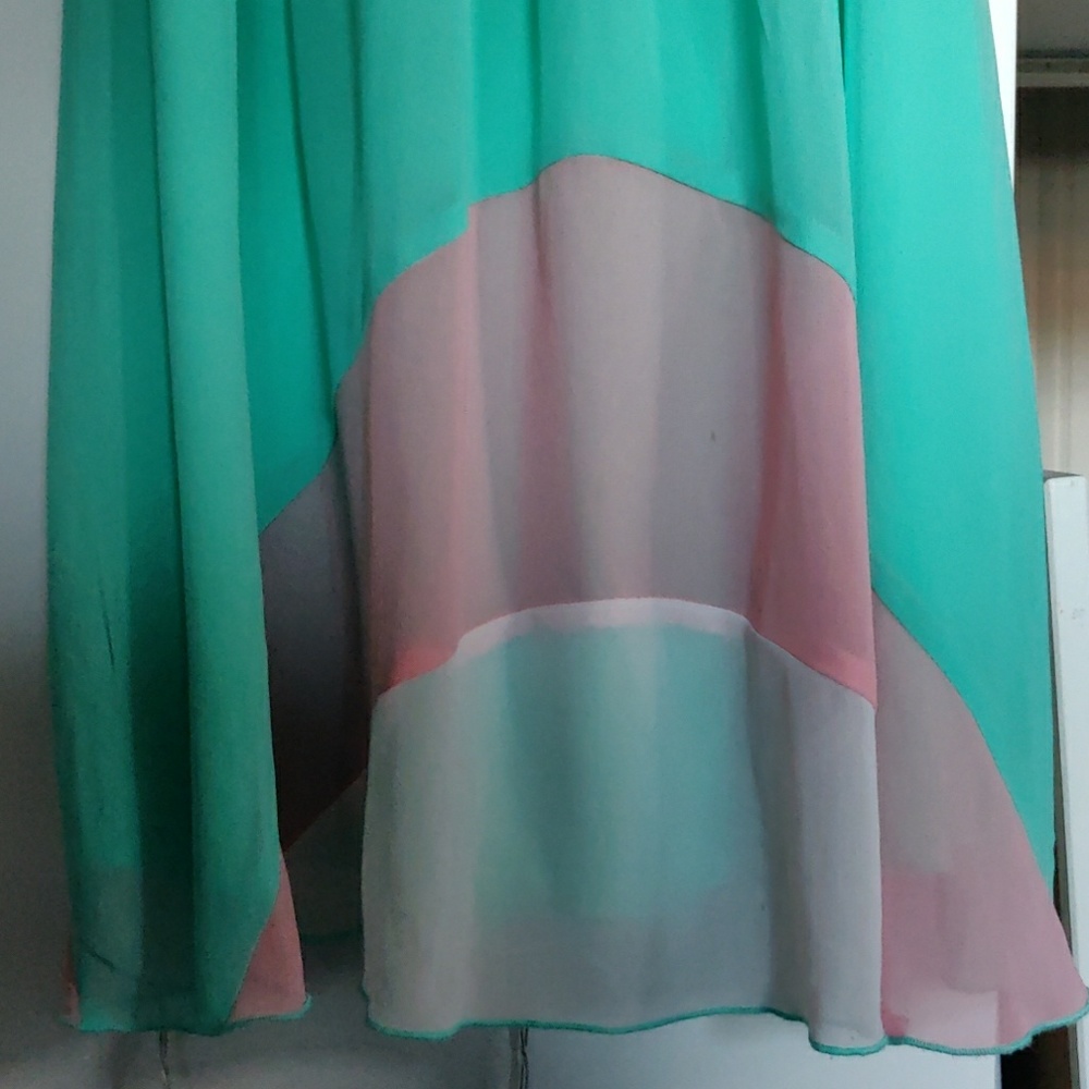 Dress - Picture 6 of 6